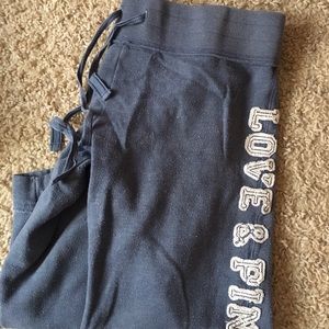 VS/Pink women's capri sweatpants (Fits like a S)